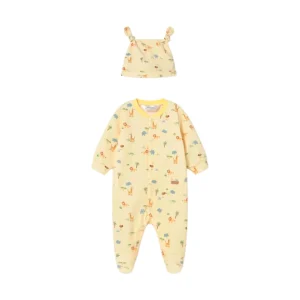 Pijama estampada con pies y gorrito a juego - Mayoral