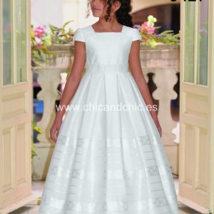 Vestido de comunión 6421. Blanco roto